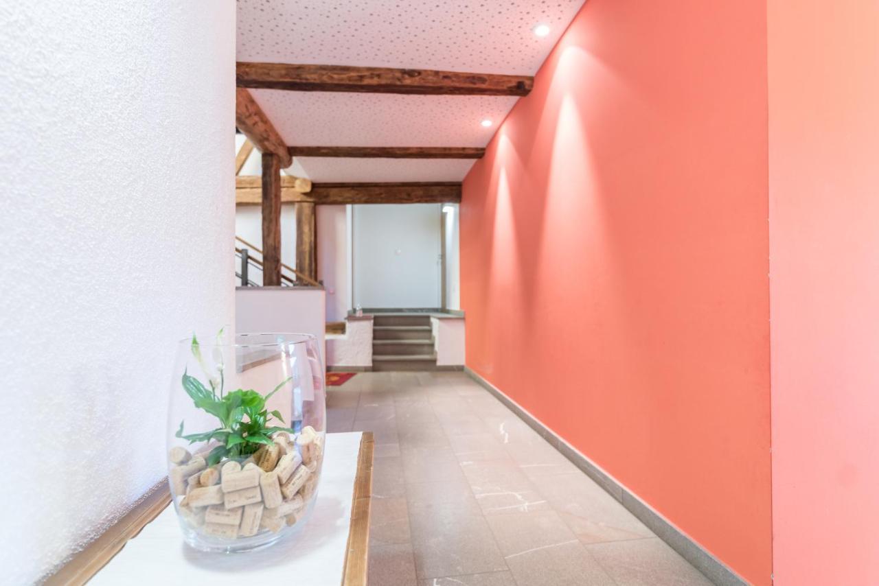 Strasserhof Tenuta-Weingut Vahrn Dış mekan fotoğraf