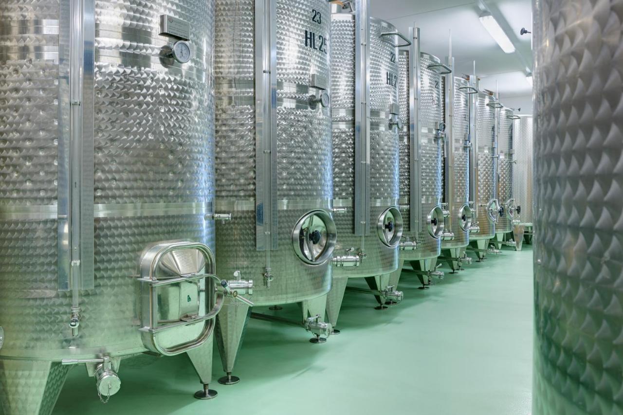 Strasserhof Tenuta-Weingut Vahrn Dış mekan fotoğraf