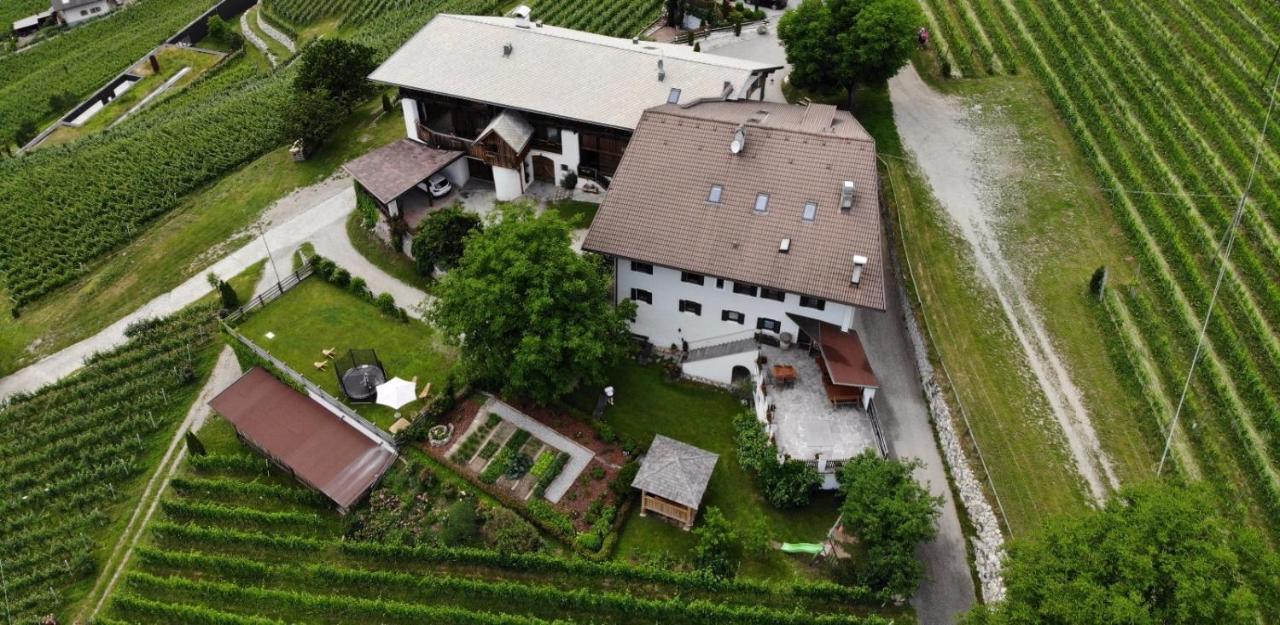 Strasserhof Tenuta-Weingut Vahrn Dış mekan fotoğraf