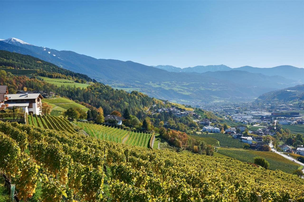 Strasserhof Tenuta-Weingut Vahrn Dış mekan fotoğraf