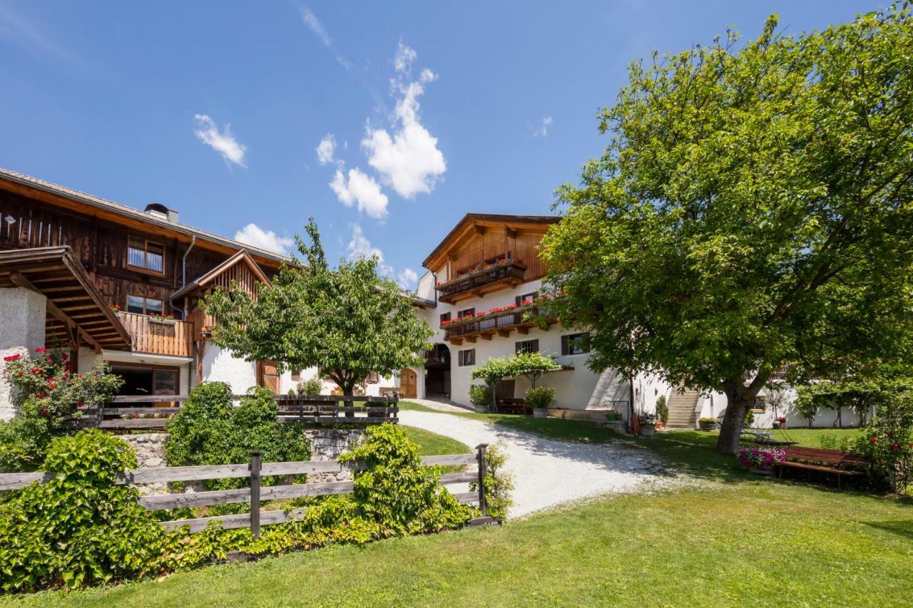 Strasserhof Tenuta-Weingut Vahrn Dış mekan fotoğraf